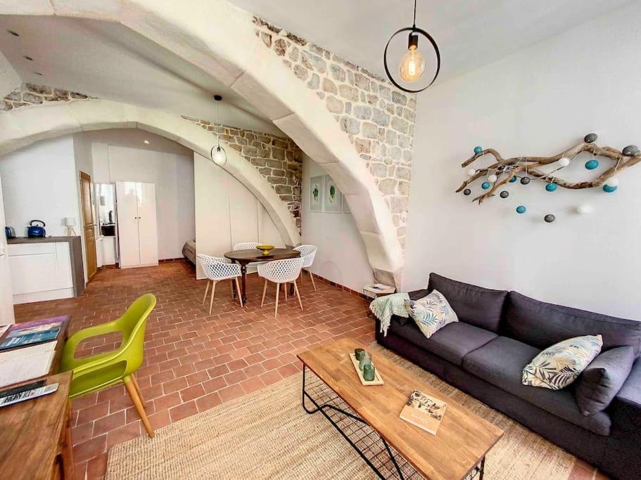 Joli Studio Au Coeur De Grasse - Parking Inclus Εξωτερικό φωτογραφία